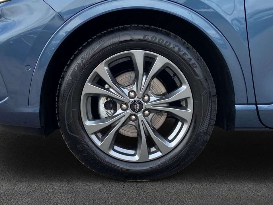 Ford Kuga - Imagem 8