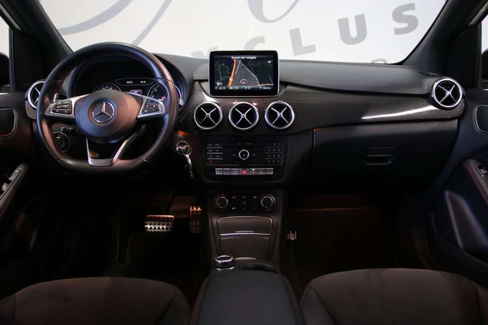 Mercedes-Benz B 180 - Imagem 7