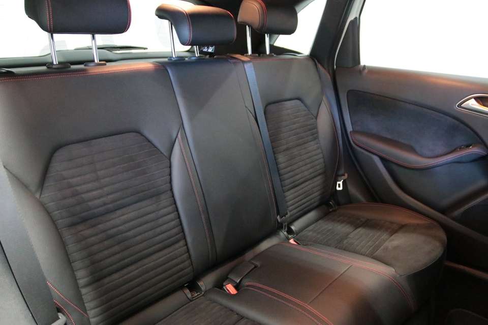 Mercedes-Benz B 180 - Imagem 10