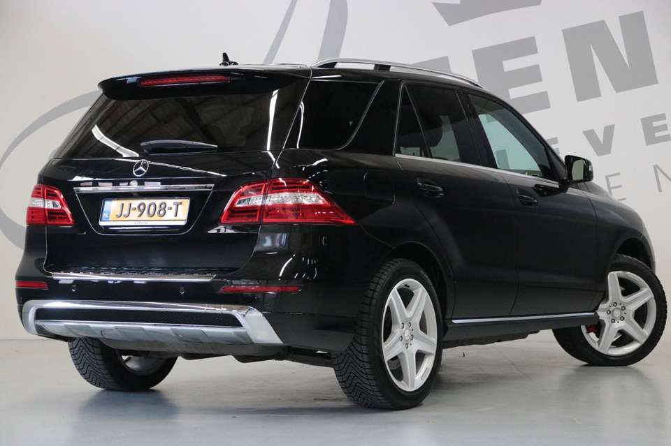 Mercedes-Benz ML 350 - Imagem 12