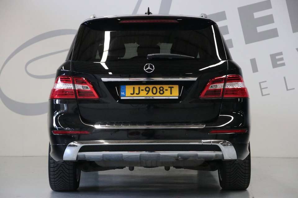 Mercedes-Benz ML 350 - Imagem 13