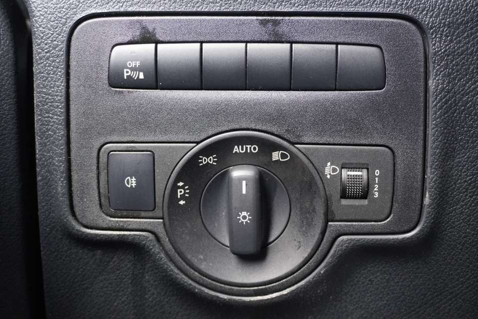 Mercedes-Benz Vito - Imagem 18