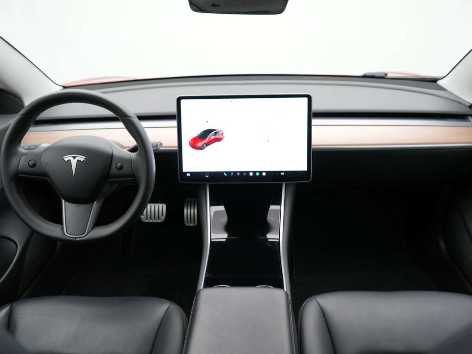 Tesla Model 3 - Imagem 6