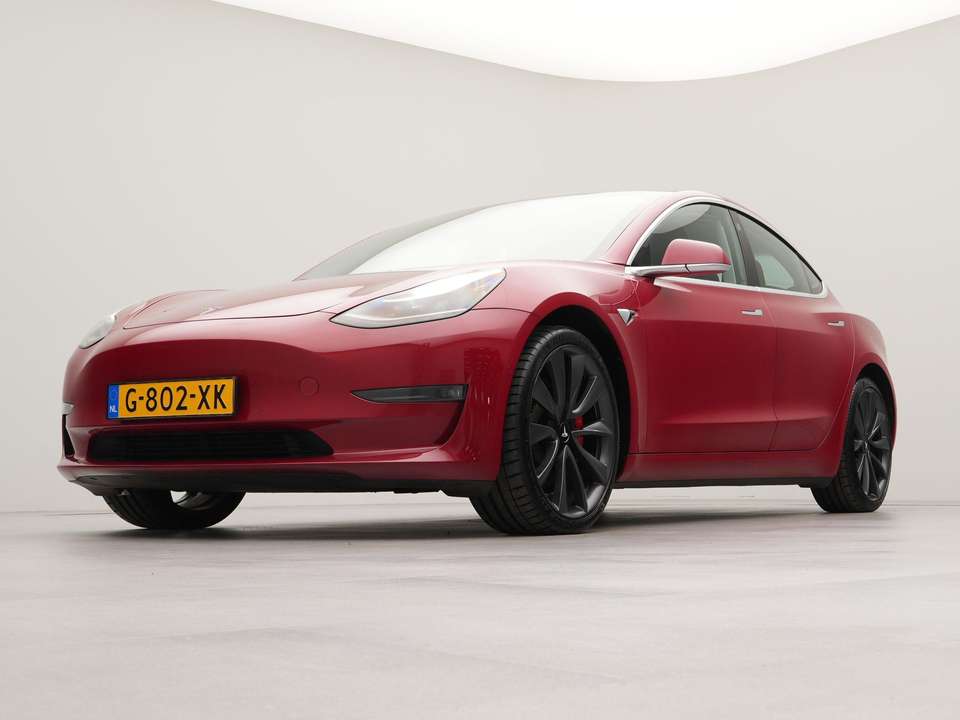 Tesla Model 3 - Imagem 12