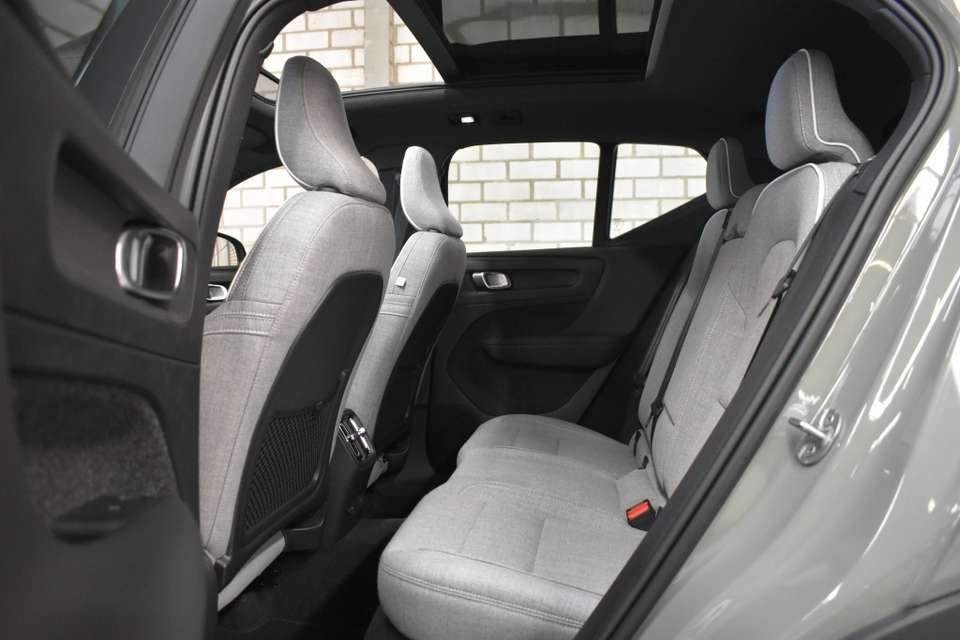 Volvo EX40 - Imagem 15