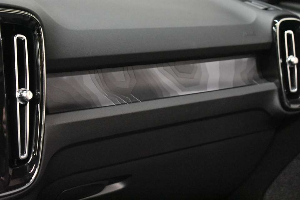Volvo EX40 - Imagem 18