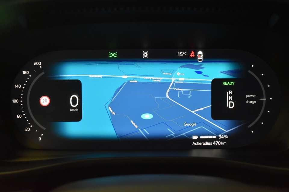 Volvo EX40 - Imagem 20