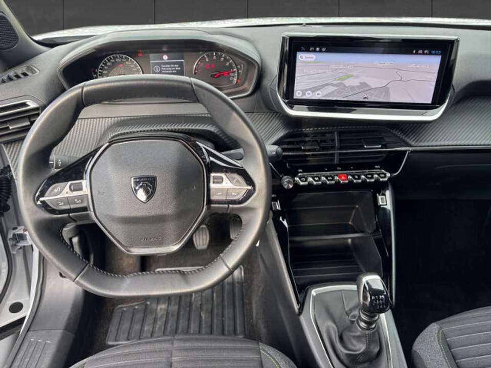 Peugeot 2008 - Imagem 8