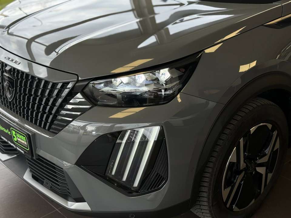 Peugeot 2008 - Imagem 8