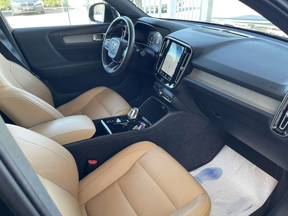 Volvo XC40 - Imagem 9