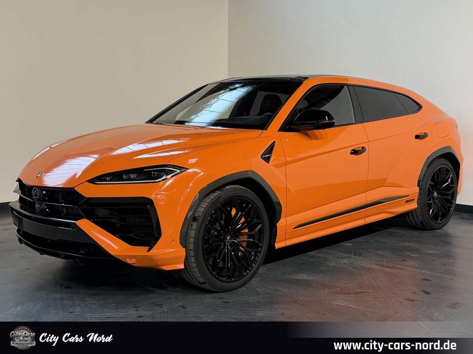 Lamborghini Urus - Imagem 1