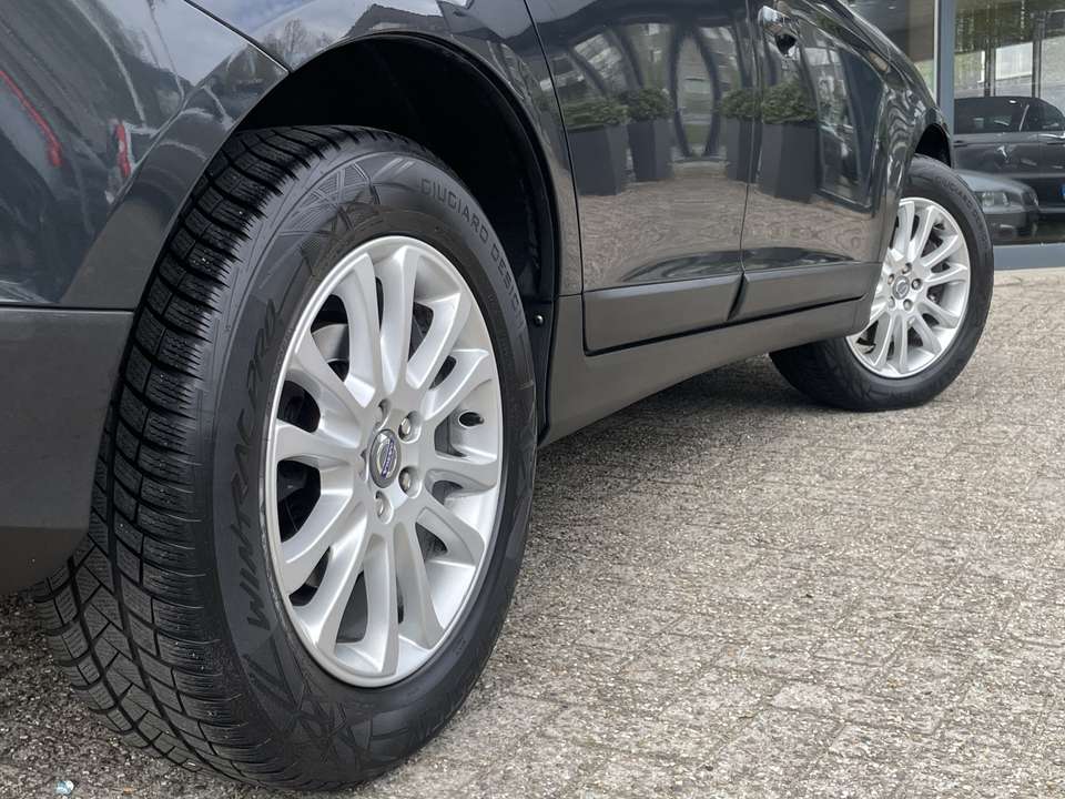 Volvo XC60 - Imagem 12