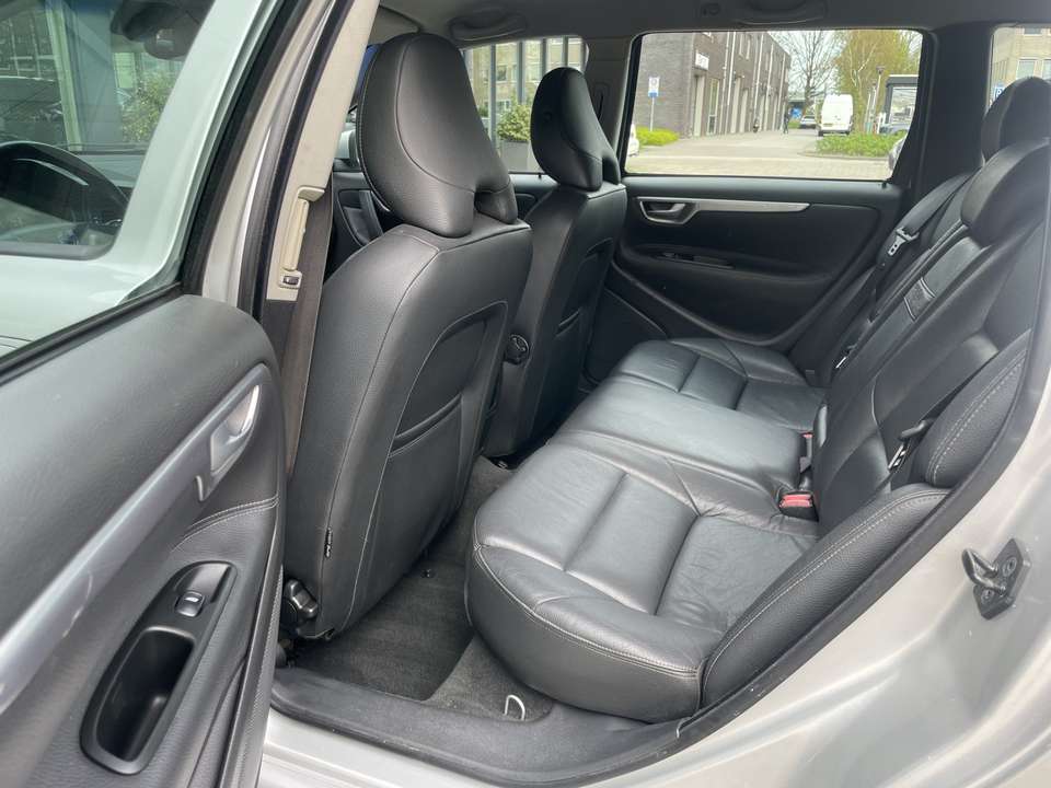 Volvo V70 - Imagem 19