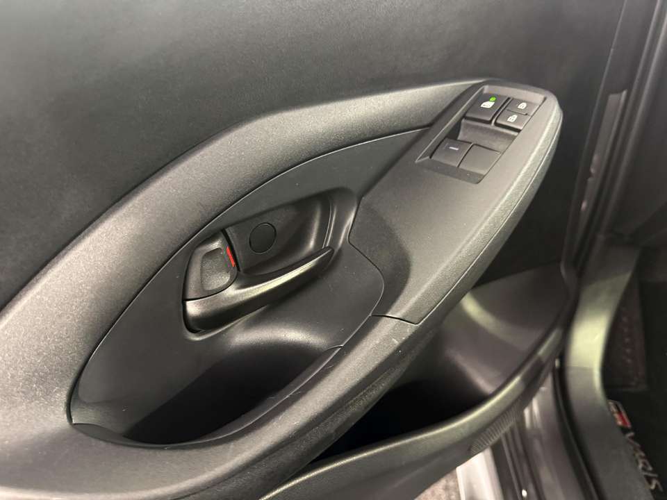 Toyota Yaris - Imagem 16