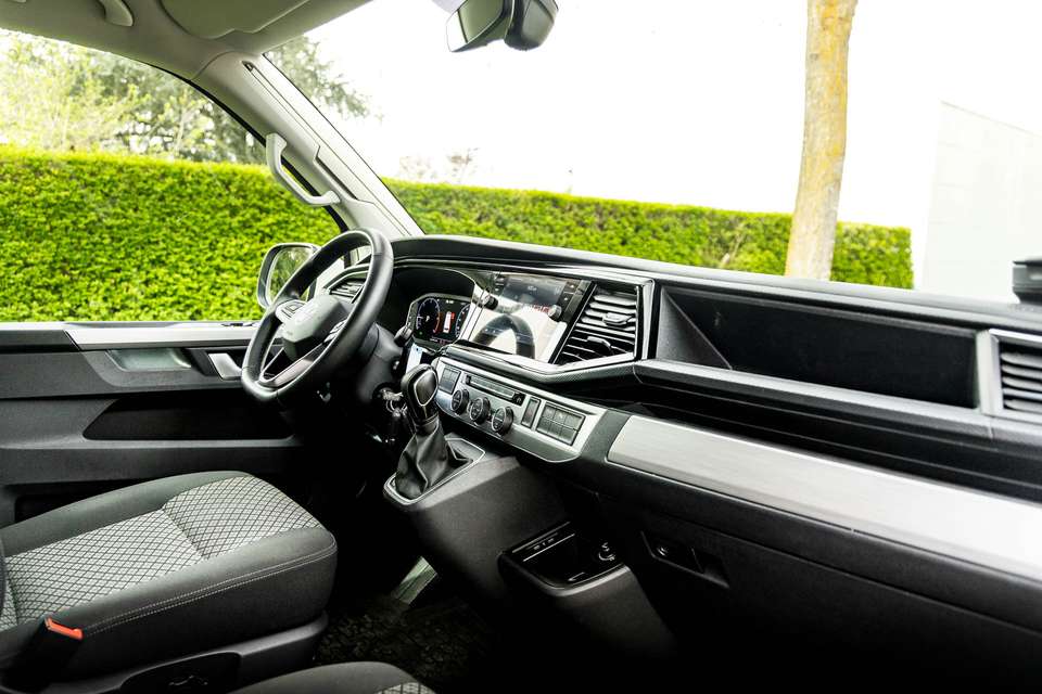 Volkswagen T6 California - Imagem 14