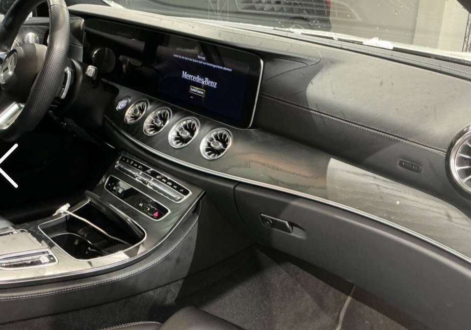 Mercedes-Benz E 300 - Imagem 3