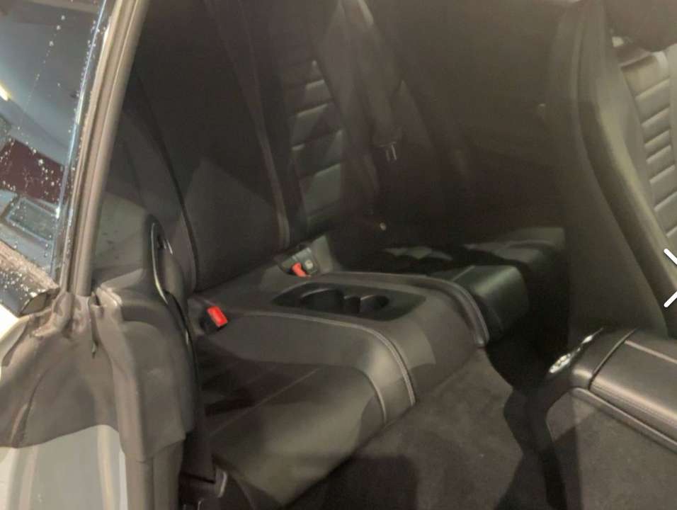 Mercedes-Benz E 300 - Imagem 8