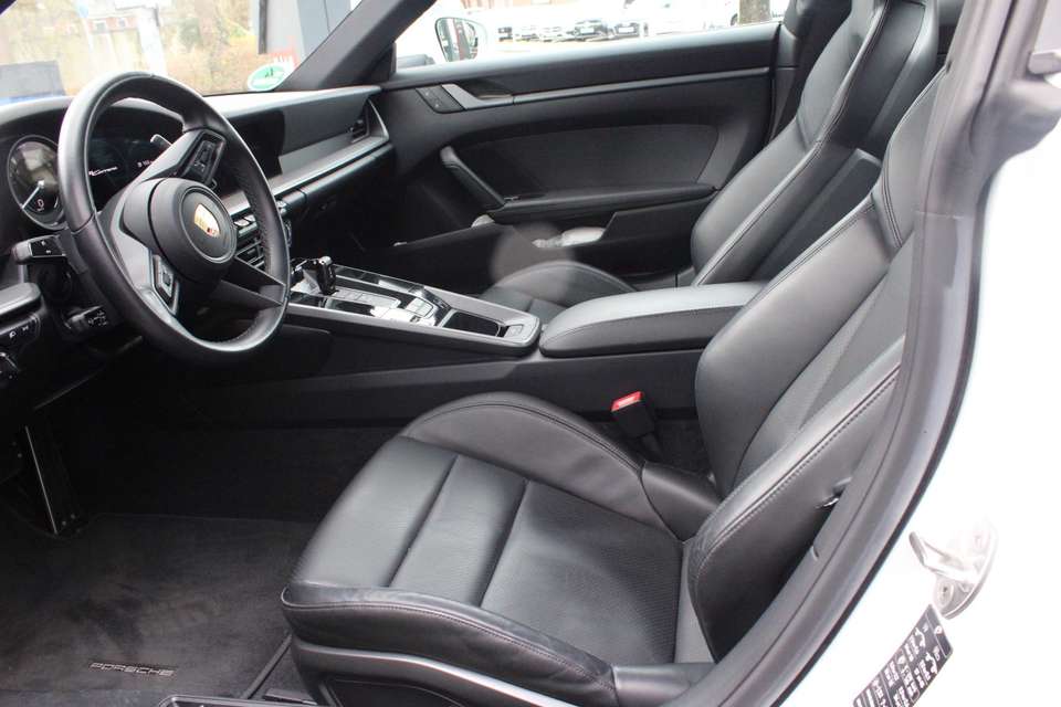 Porsche 992 - Imagem 11