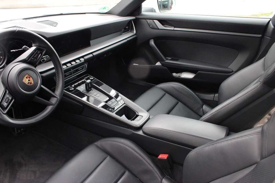 Porsche 992 - Imagem 13