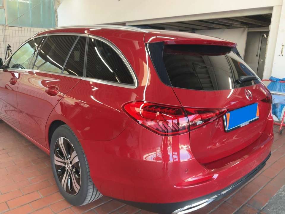 Mercedes-Benz C 220 - Imagem 2