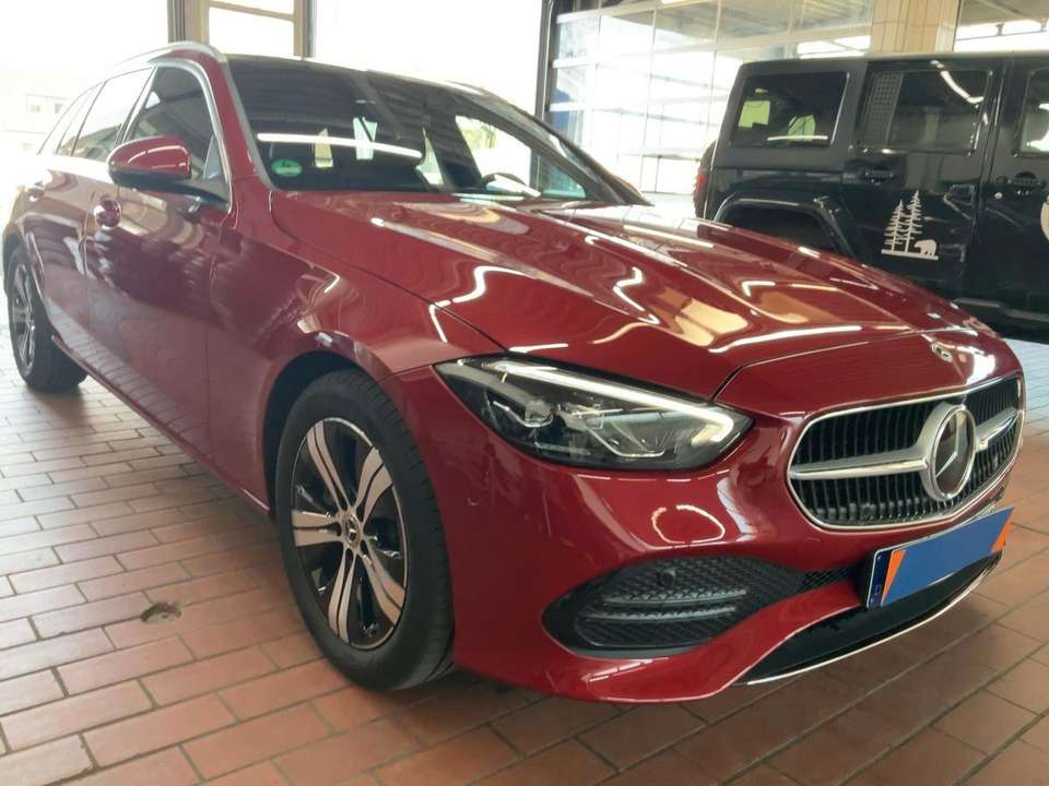 Mercedes-Benz C 220 - Imagem 3