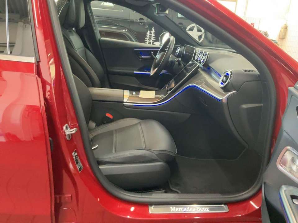 Mercedes-Benz C 220 - Imagem 8