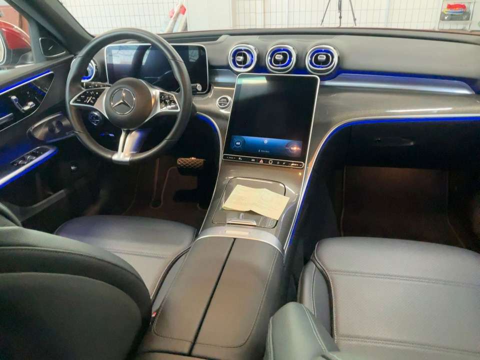 Mercedes-Benz C 220 - Imagem 9