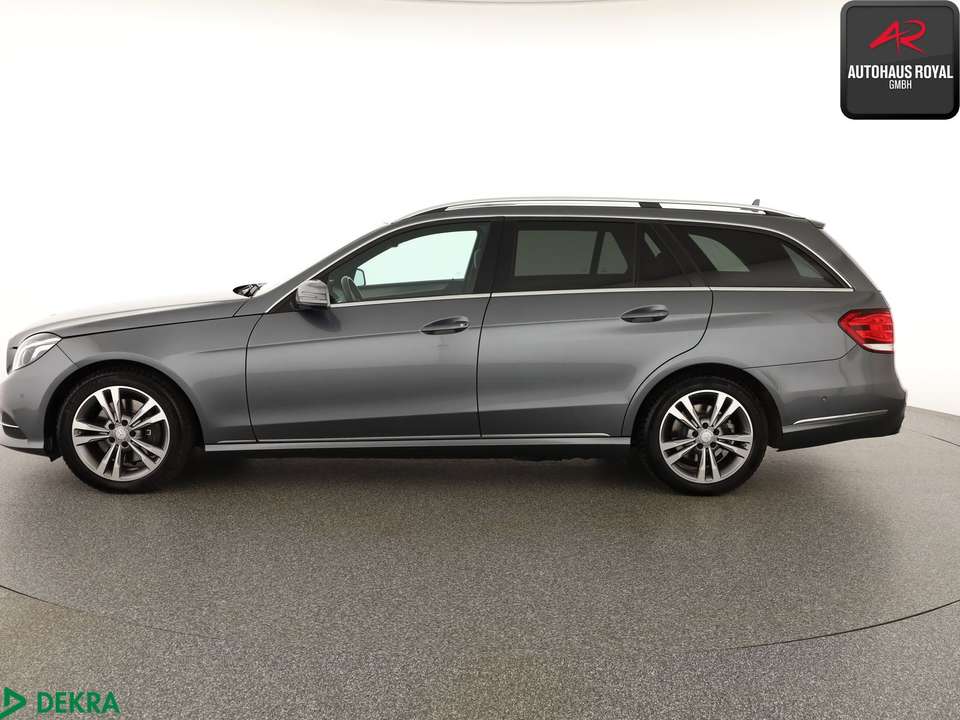 Mercedes-Benz E 220 - Imagem 2