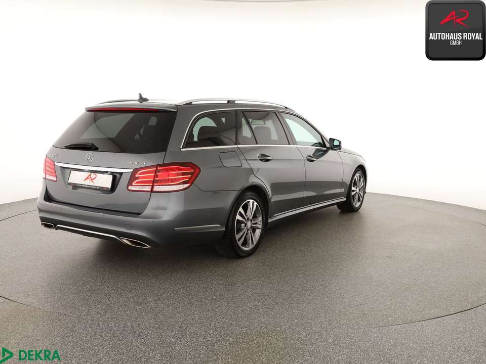 Mercedes-Benz E 220 - Imagem 5