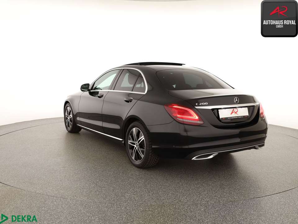 Mercedes-Benz C 200 - Imagem 3