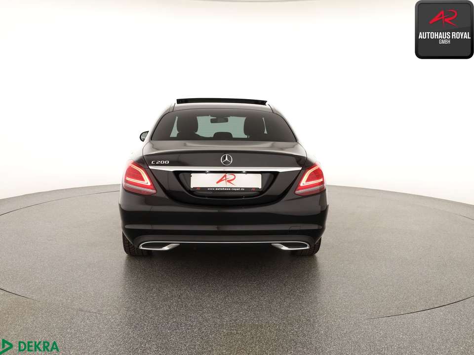 Mercedes-Benz C 200 - Imagem 4