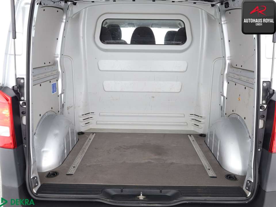 Mercedes-Benz Vito - Imagem 11