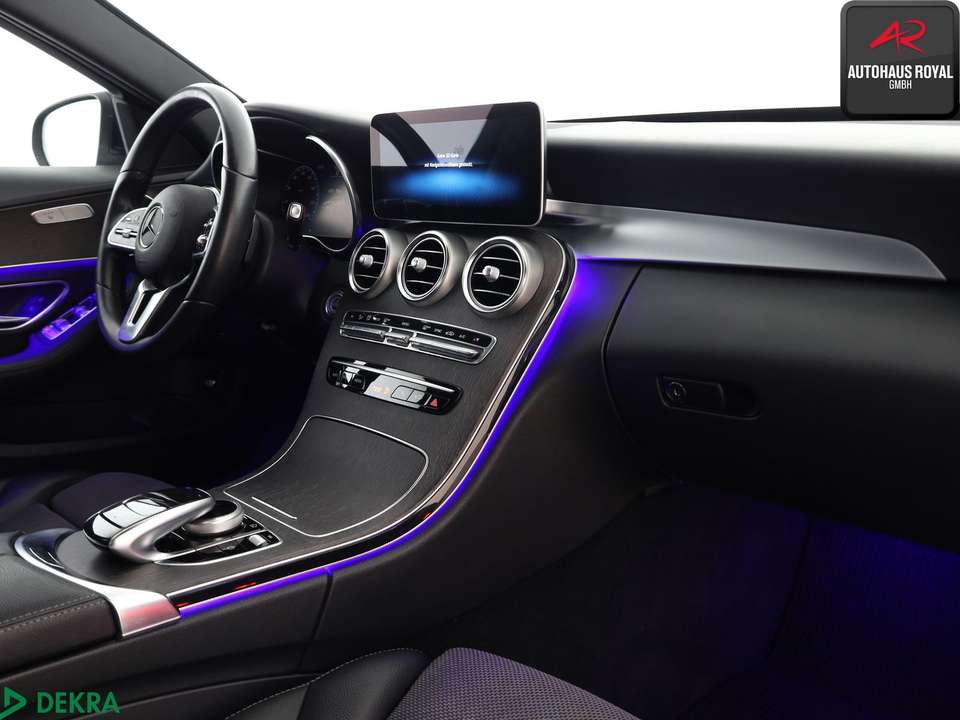 Mercedes-Benz C 200 - Imagem 10