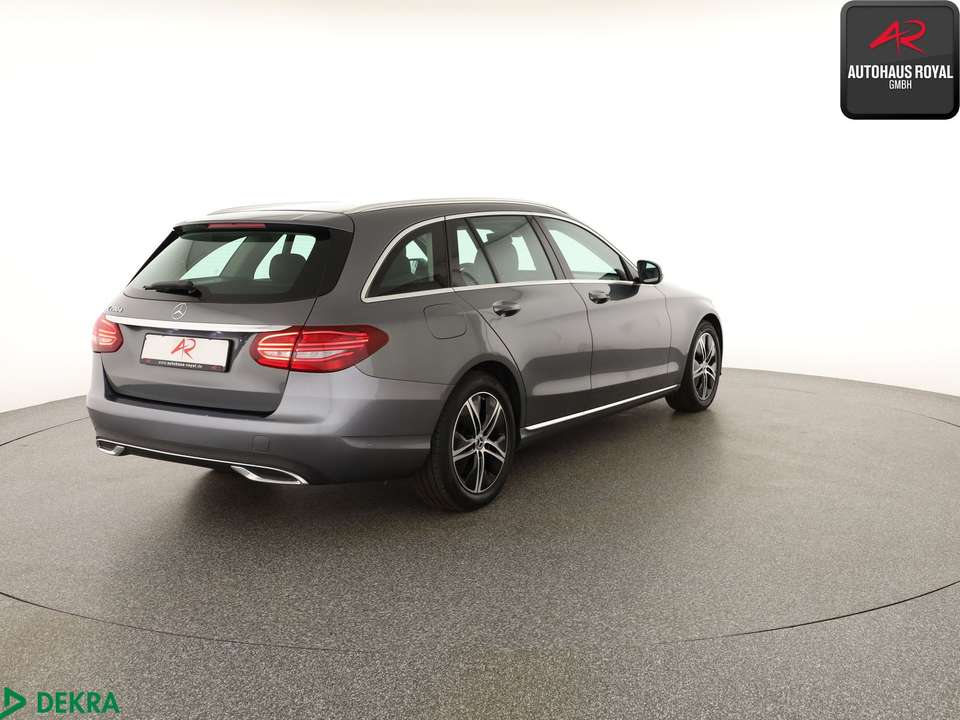 Mercedes-Benz C 200 - Imagem 5