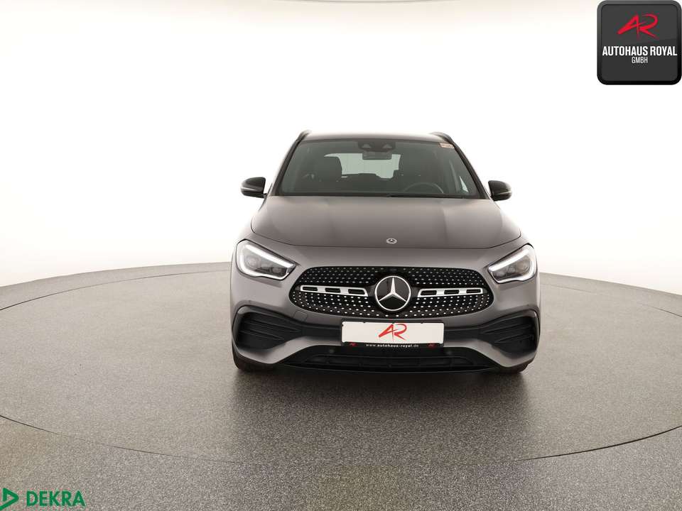 Mercedes-Benz GLA 200 - Imagem 8