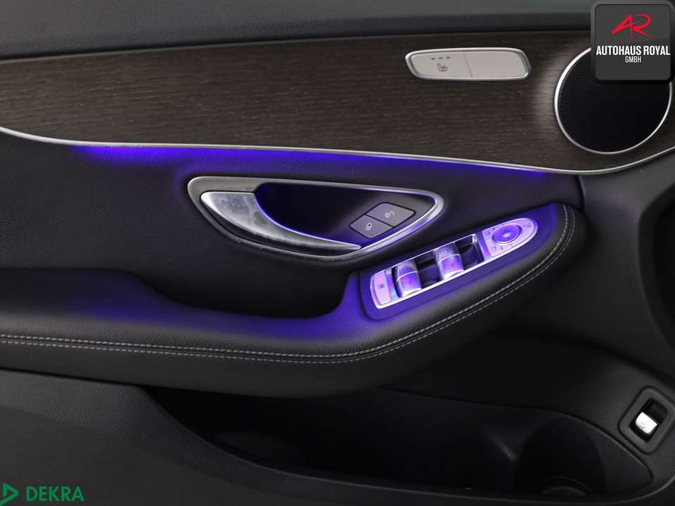 Mercedes-Benz C 200 - Imagem 14