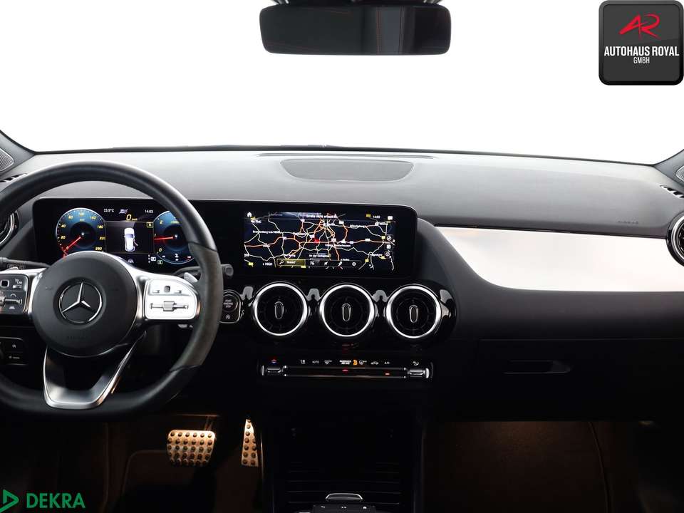 Mercedes-Benz GLA 200 - Imagem 9