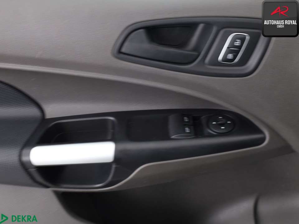 Ford Transit Connect - Imagem 14