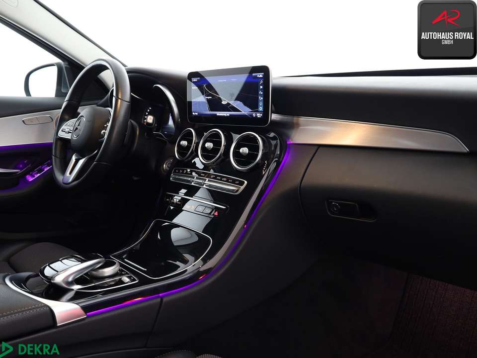 Mercedes-Benz C 200 - Imagem 10