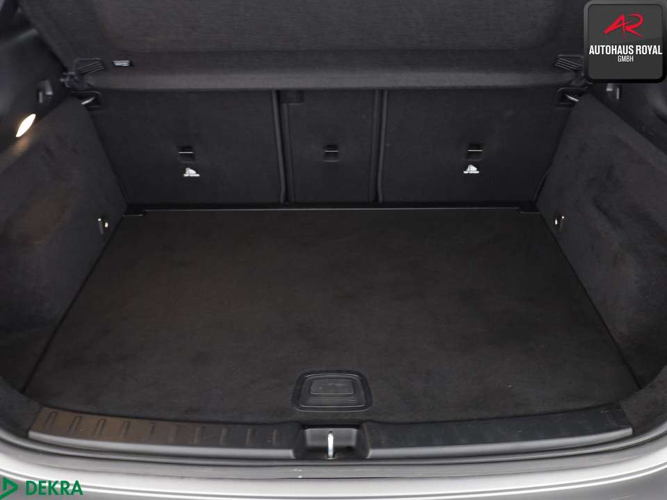 Mercedes-Benz GLA 200 - Imagem 13