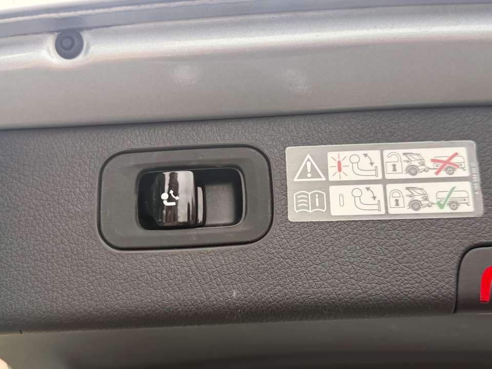 Mercedes-Benz C 200 - Imagem 7