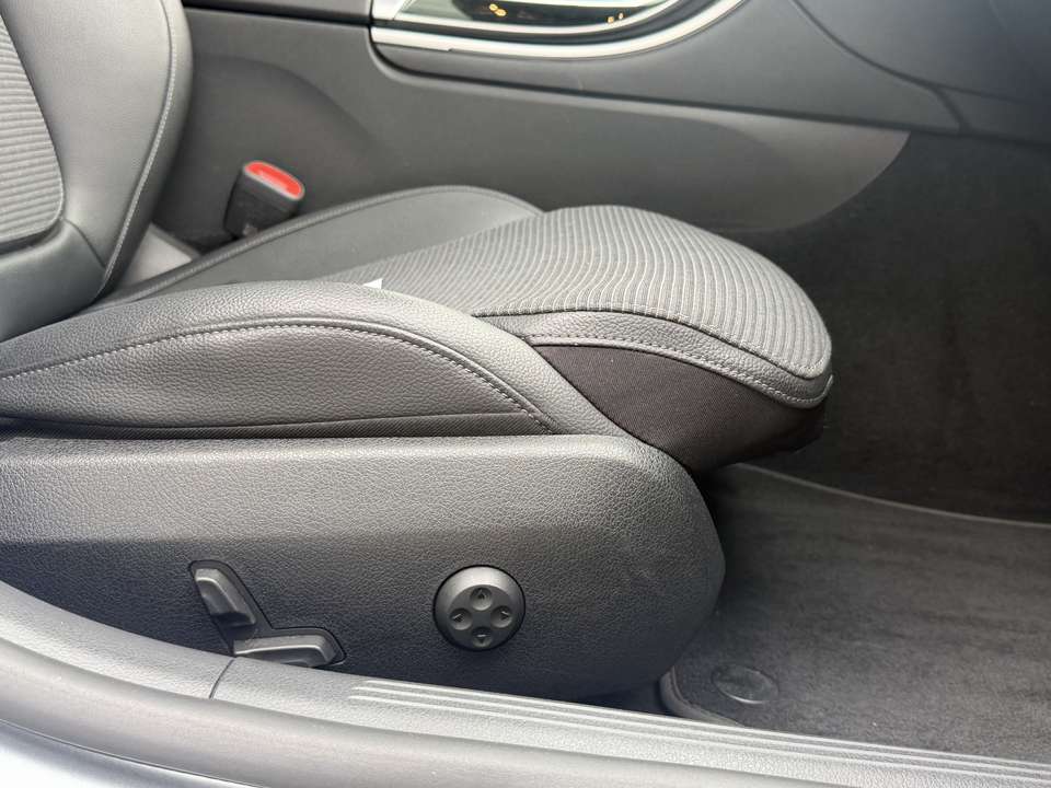 Mercedes-Benz C 200 - Imagem 10