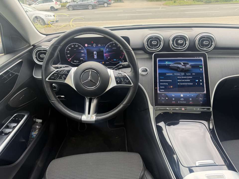 Mercedes-Benz C 200 - Imagem 14