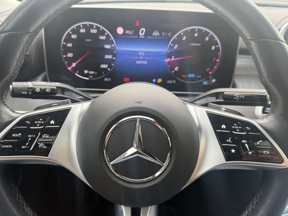 Mercedes-Benz C 200 - Imagem 15