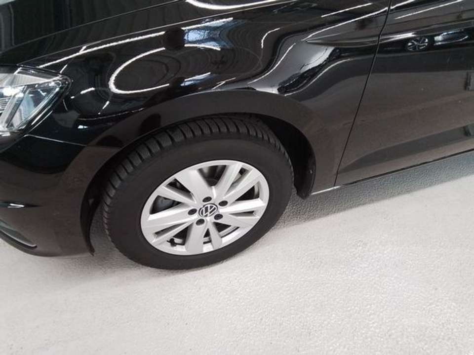 Volkswagen Touran - Imagem 9