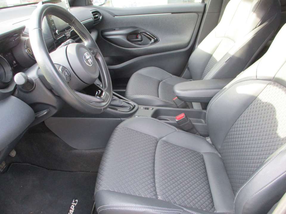 Toyota Yaris - Imagem 12