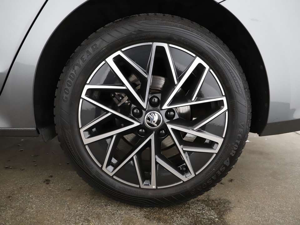 Skoda Octavia - Imagem 13