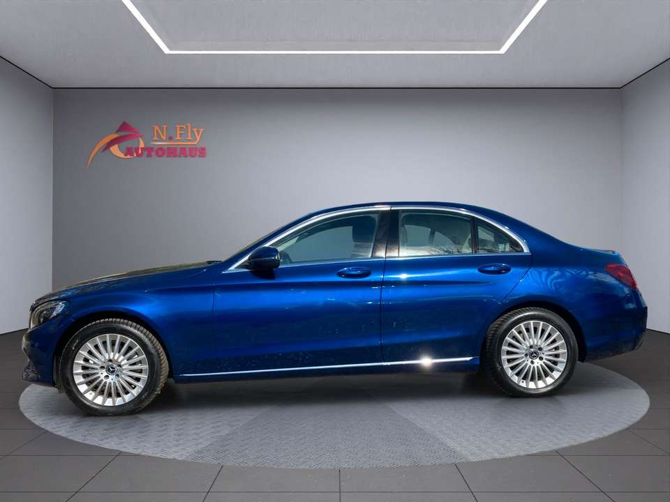 Mercedes-Benz C 180 - Imagem 2