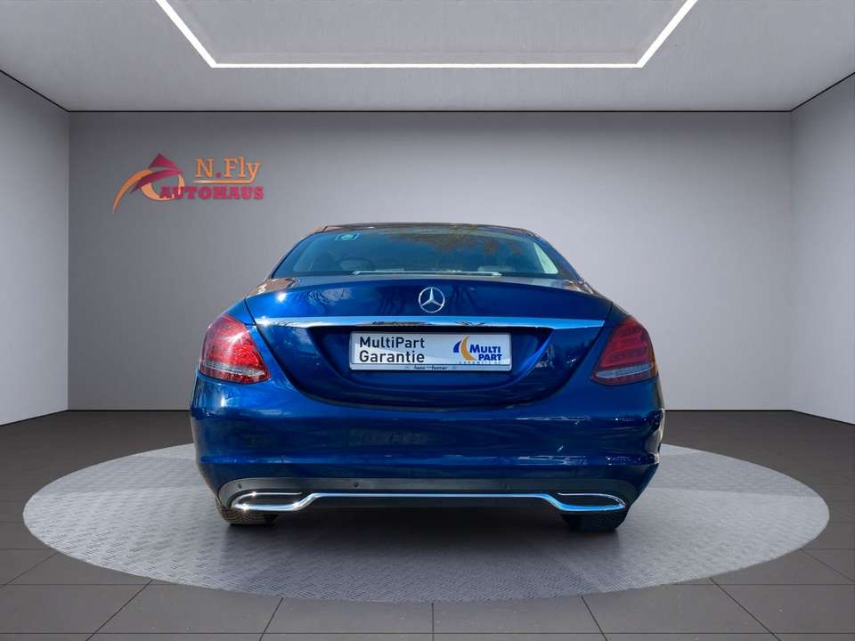 Mercedes-Benz C 180 - Imagem 4