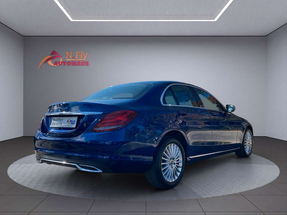 Mercedes-Benz C 180 - Imagem 5